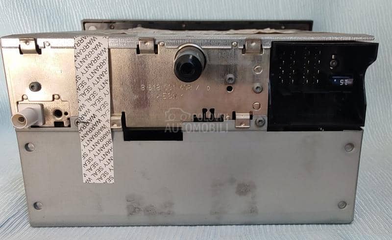 Fabrički radio  Astra H