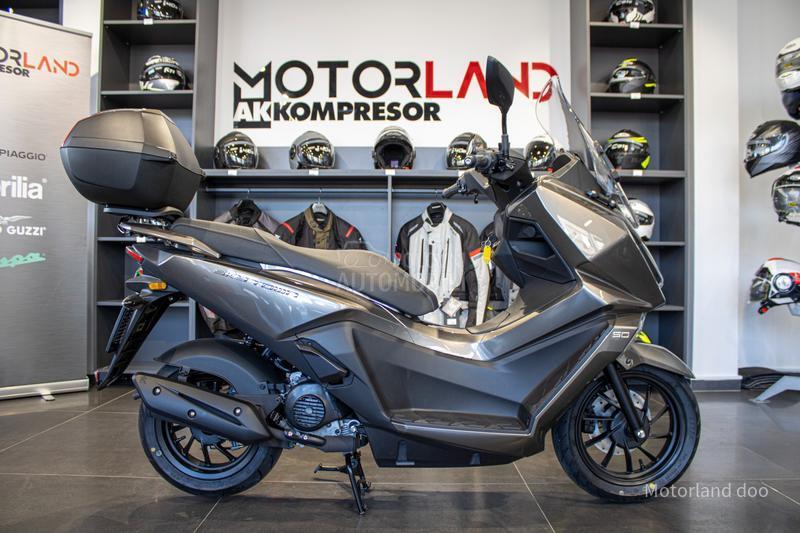 Kymco Skytown 50