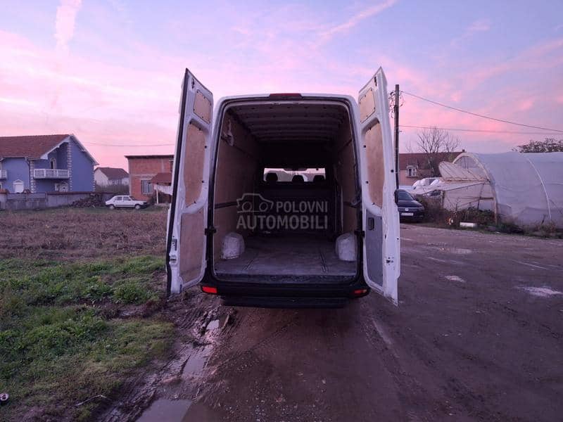 Mercedes Benz Sprinter 
