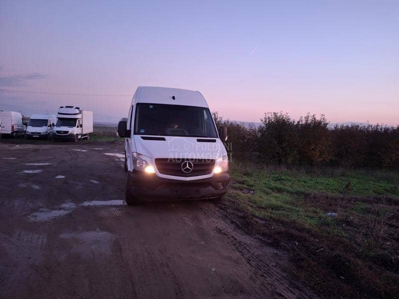 Mercedes Benz Sprinter 
