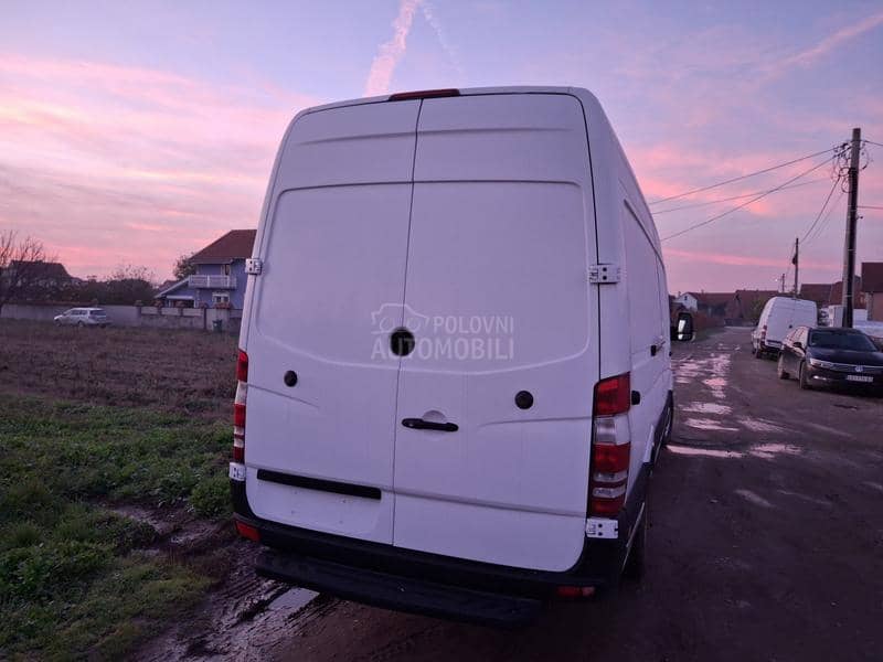 Mercedes Benz Sprinter 
