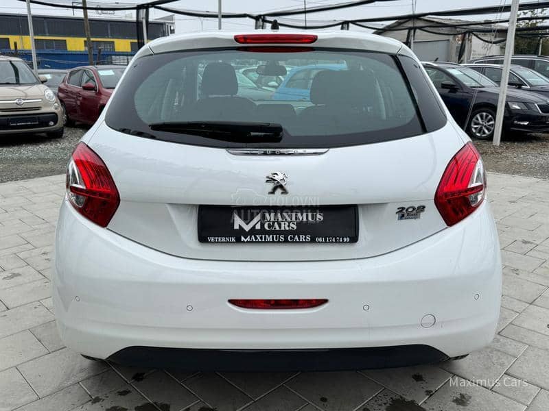 Peugeot 208 1.2b