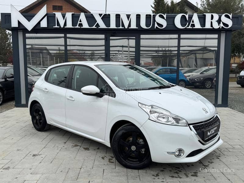 Peugeot 208 1.2b