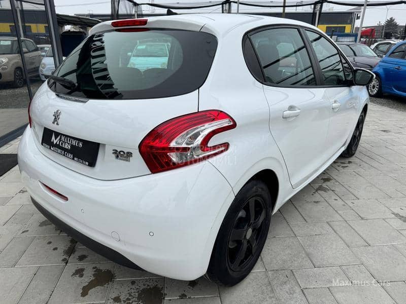 Peugeot 208 1.2b