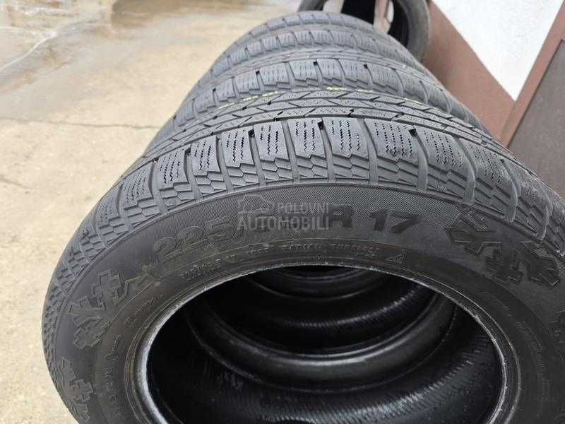 Continental 225/65 R17 Zimska