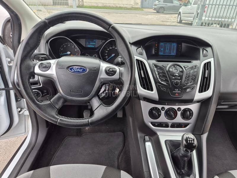 Ford Focus 1.6 b