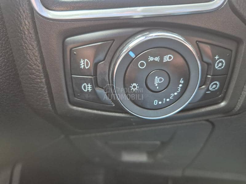 Ford Focus 1.6 b