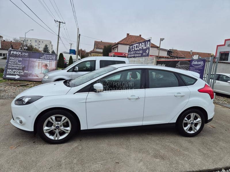 Ford Focus 1.6 b