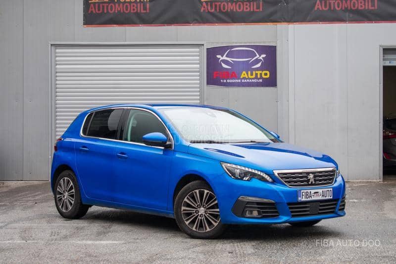 Peugeot 308 1.2EAT ALLURE/VIRT