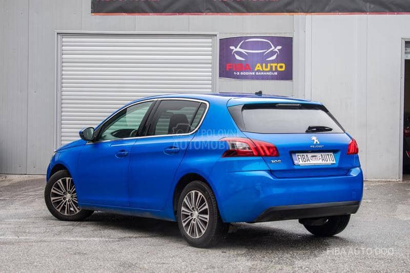 Peugeot 308 1.2EAT ALLURE/VIRT