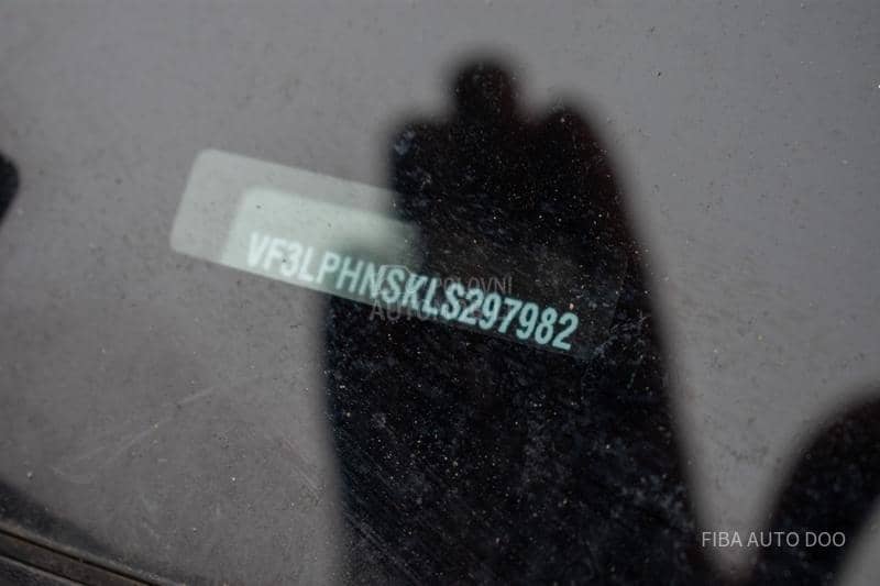 Peugeot 308 1.2EAT ALLURE/VIRT