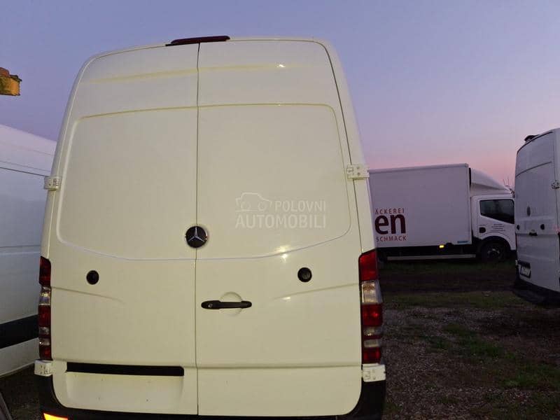Mercedes Benz Sprinter 