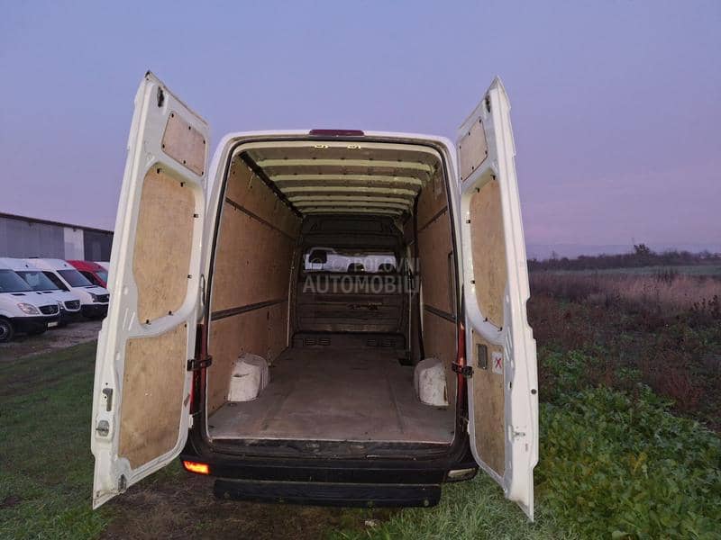 Mercedes Benz Sprinter 