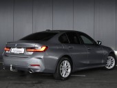 BMW 320 i xDrive AT