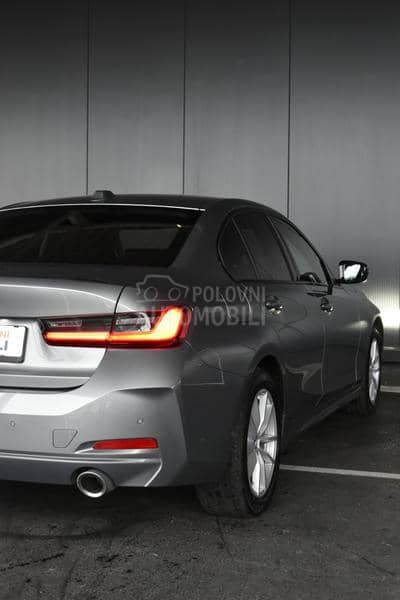 BMW 320 i xDrive AT
