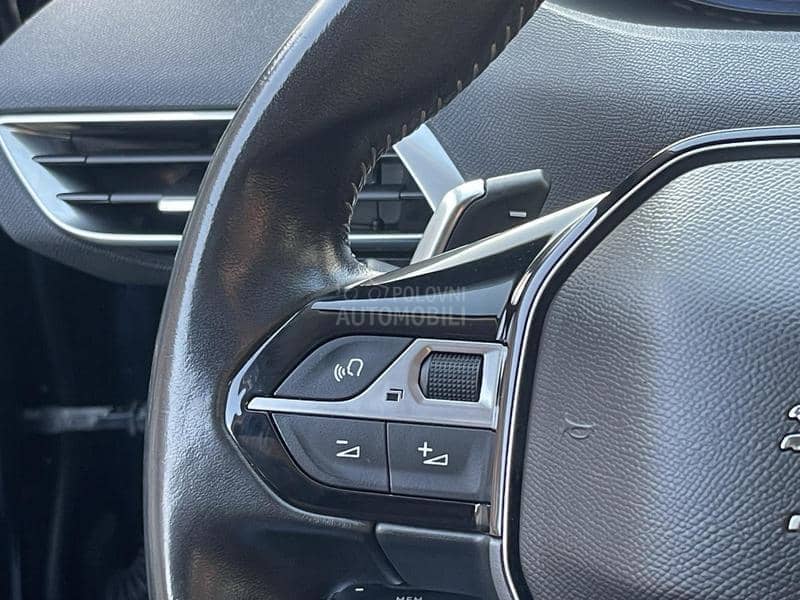 Peugeot 3008 1.2 B Autom