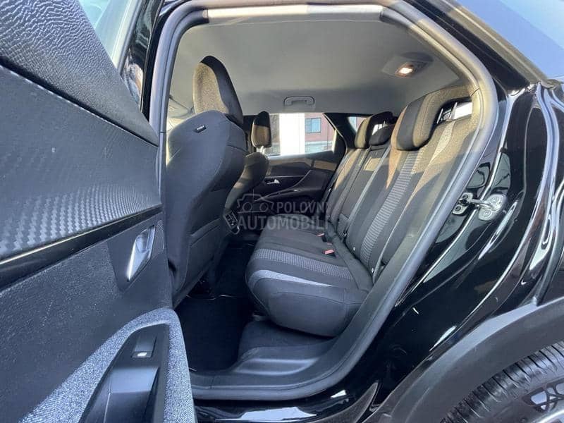 Peugeot 3008 1.2 B Autom