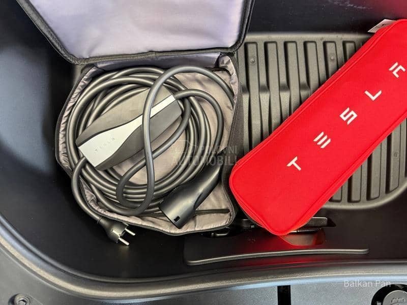 Tesla Model 3 Highland