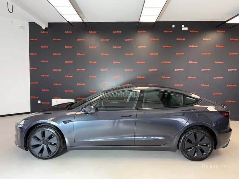 Tesla Model 3 Highland