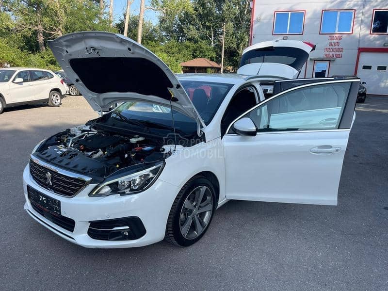 Peugeot 308 ALURE LED PERLA