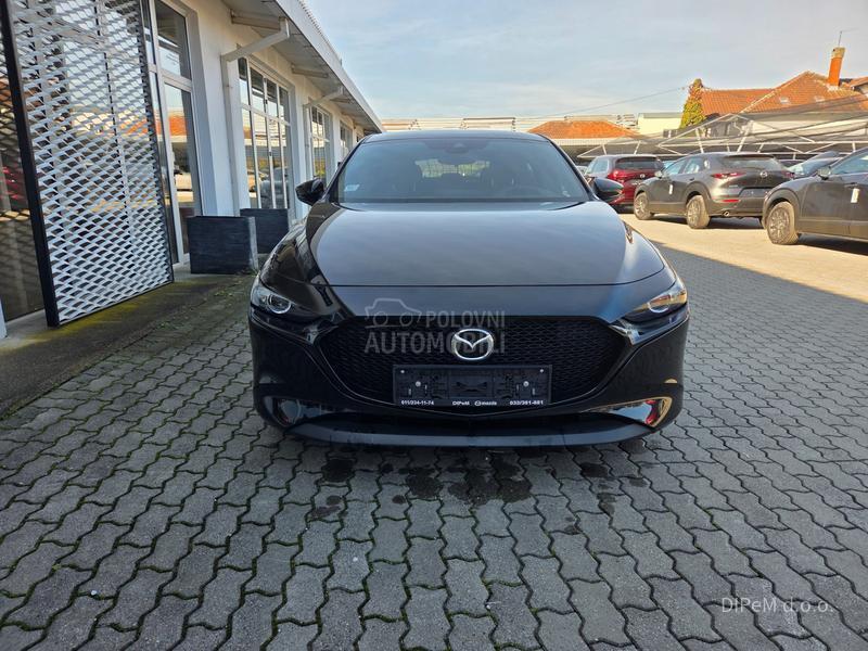 Mazda 3 G122