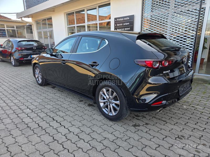 Mazda 3 G122