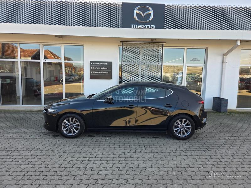 Mazda 3 G122