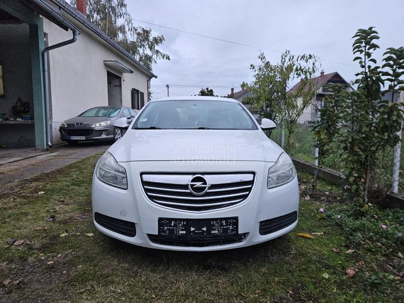 Opel Insignia 2.0cdt 2009. god. -  kompletan auto u delovima