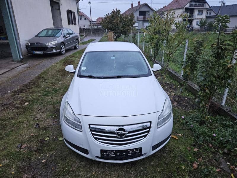 Opel Insignia 2.0cdt 2009. god. -  kompletan auto u delovima