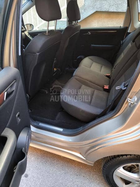 Mercedes Benz A 150 1.5