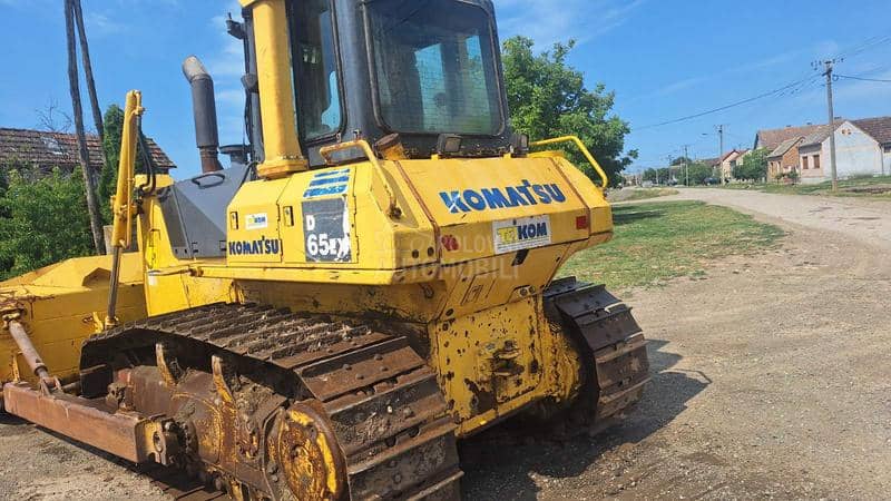 Komatsu d65ex