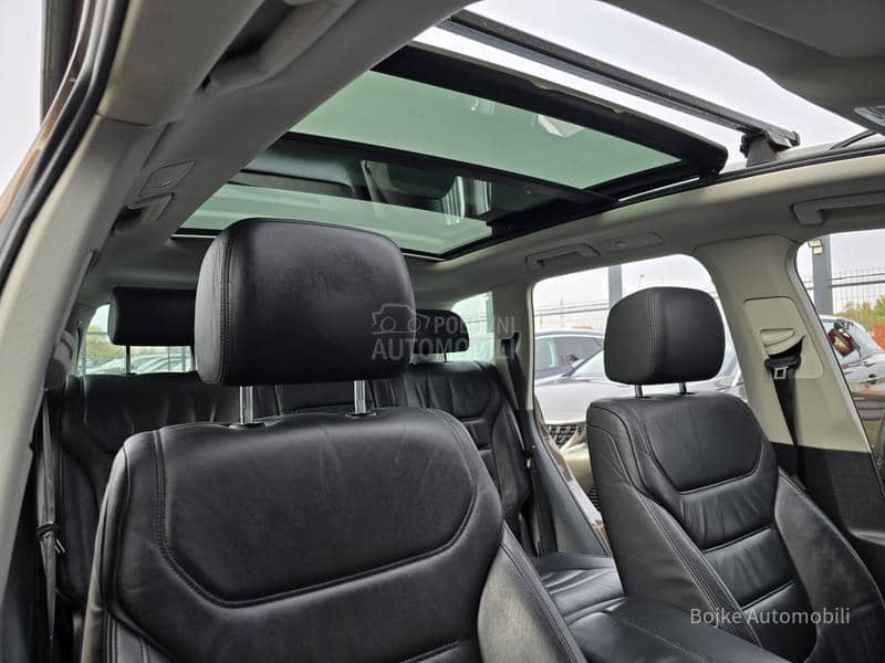 Volkswagen Touareg 3.0TDI CARAT 4x4