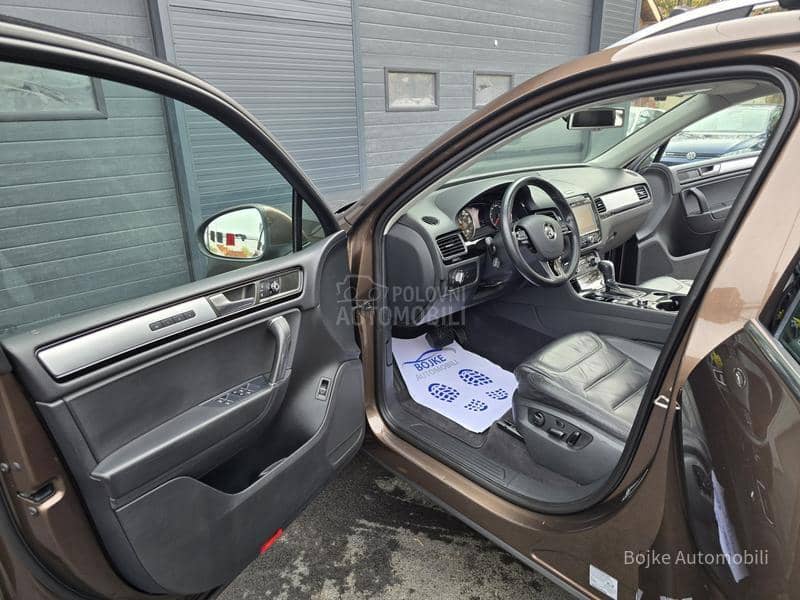 Volkswagen Touareg 3.0TDI CARAT 4x4