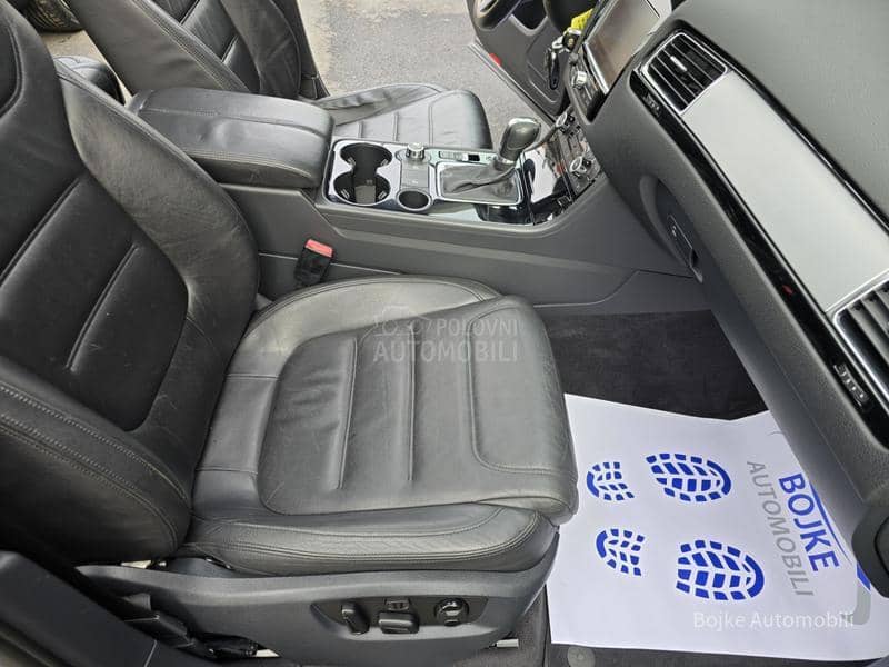 Volkswagen Touareg 3.0TDI CARAT 4x4