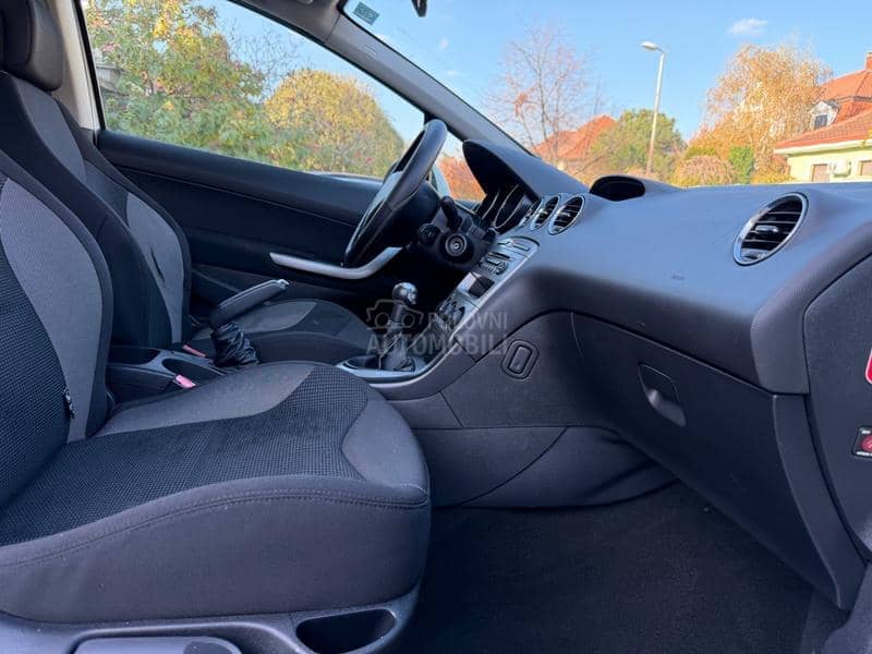 Peugeot 308 1.6HDI PREMIUM