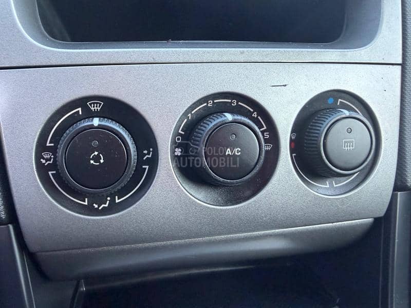 Peugeot 308 1.6HDI PREMIUM