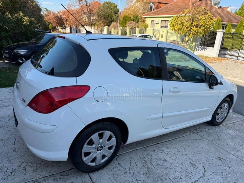 Peugeot 308 1.6HDI PREMIUM