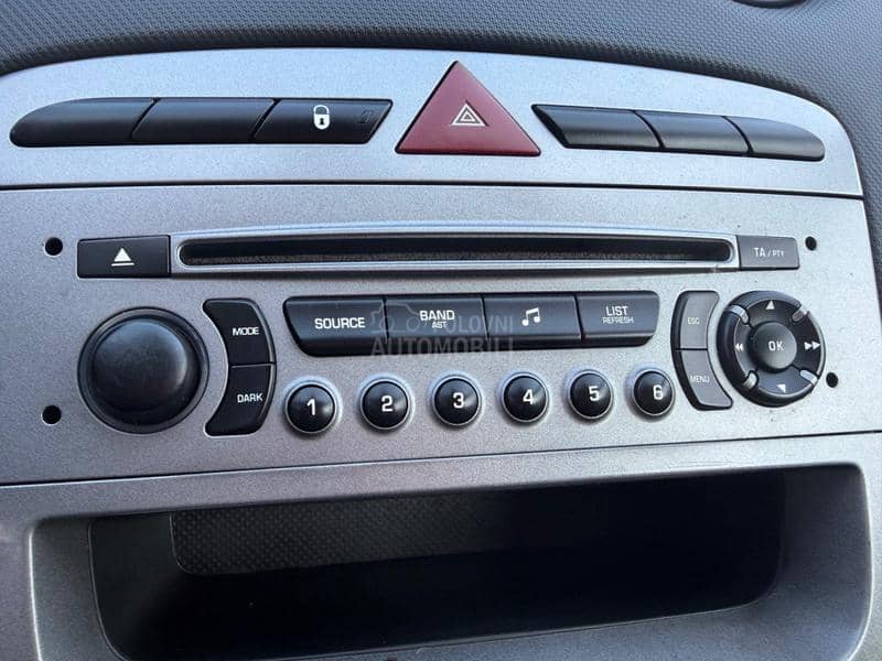 Peugeot 308 1.6HDI PREMIUM