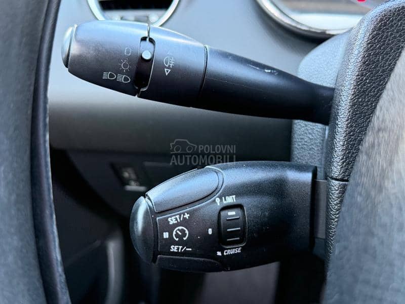 Peugeot 308 1.6HDI PREMIUM