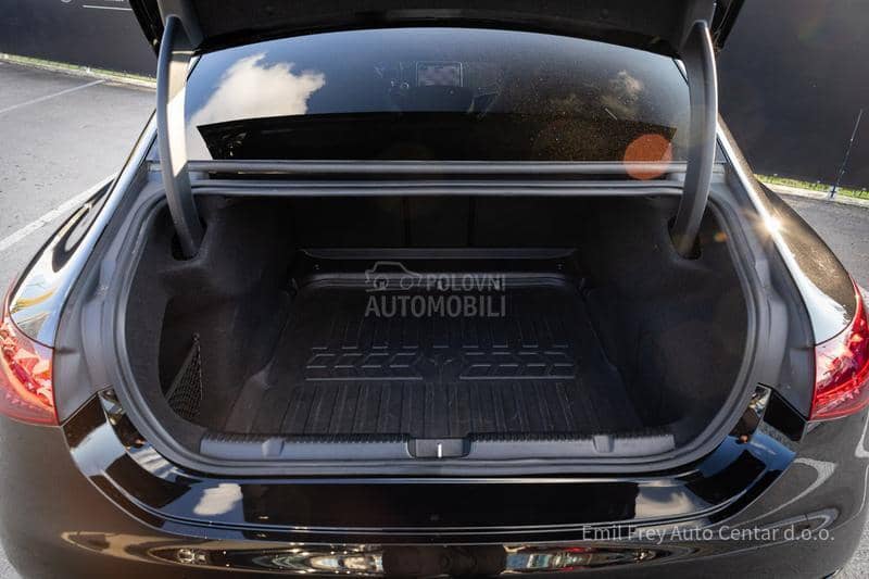 Mercedes Benz EQE 350 PLUS