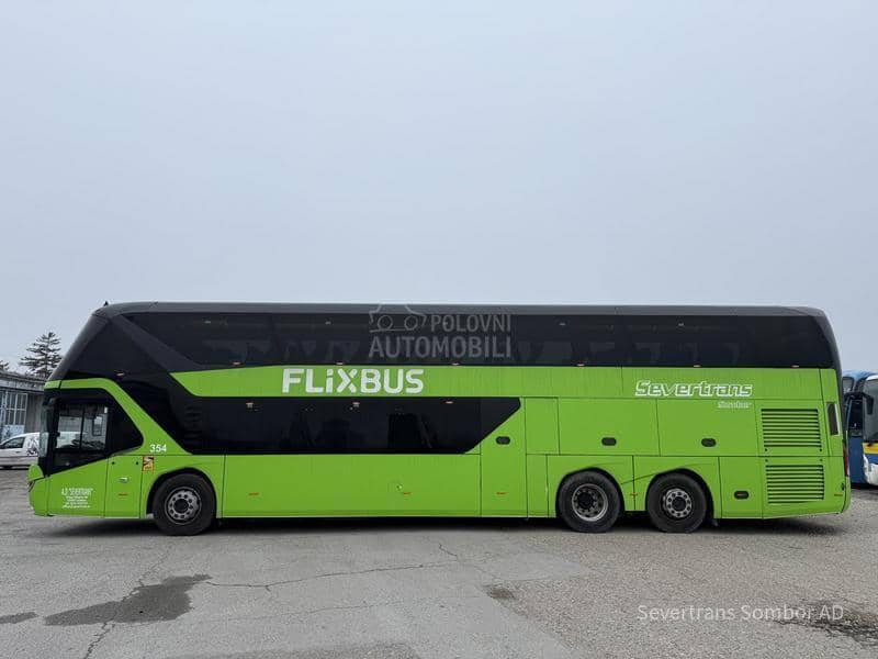 Neoplan Skyliner P06