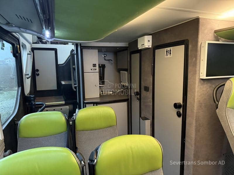 Neoplan Skyliner P06