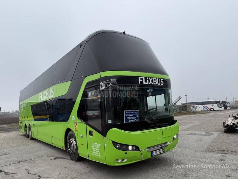 Neoplan Skyliner P06