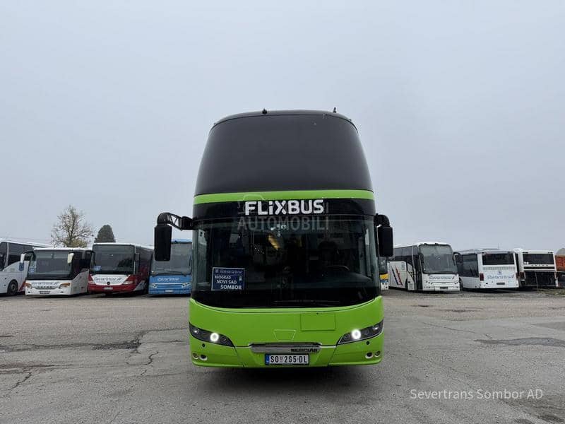 Neoplan Skyliner P06