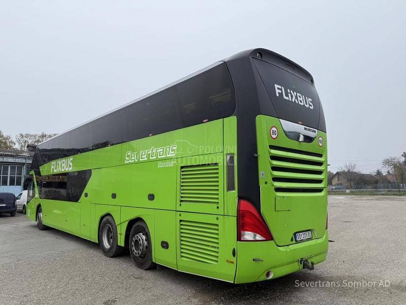 Neoplan Skyliner P06