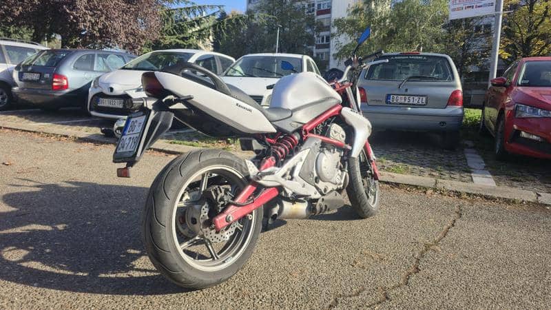Kawasaki ER6N