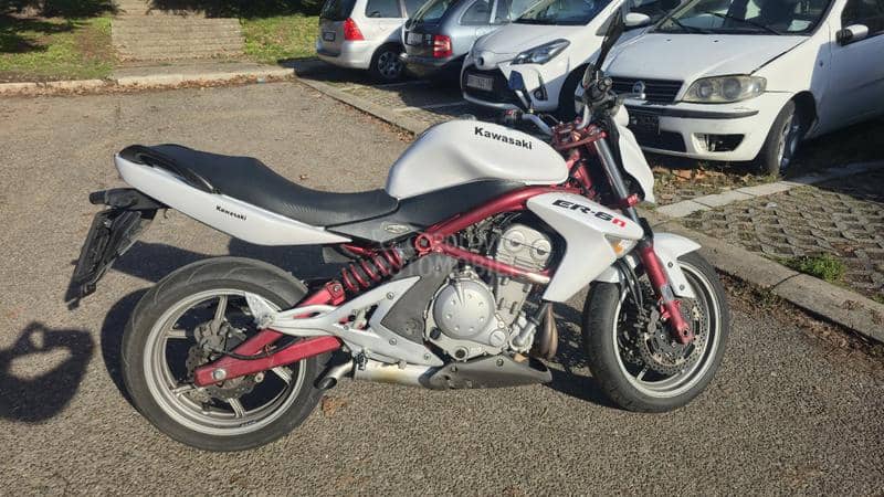 Kawasaki ER6N