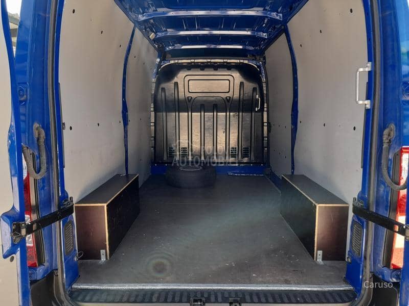 Renault Master 2.3 dCi L2H2