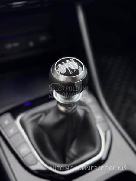 Hyundai Tucson 1.6T PREMIUM