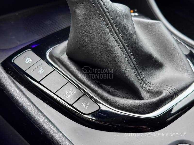 Hyundai Tucson 1.6T PREMIUM